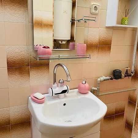 елегантна за гости стефи в центъра на казанлък, партер