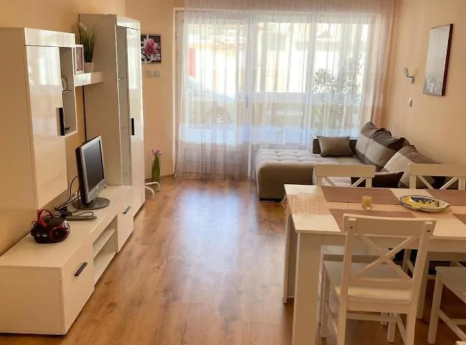 елегантна за гости стефи в центъра на казанлък, партер קאזאנלק