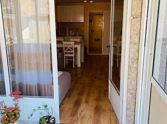 елегантна за гости стефи в центъра на казанлък, партер דירה קאזאנלק